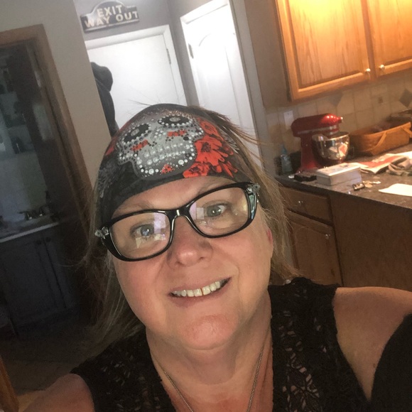 Meet your Posher, Dena - Picture 5 of 6